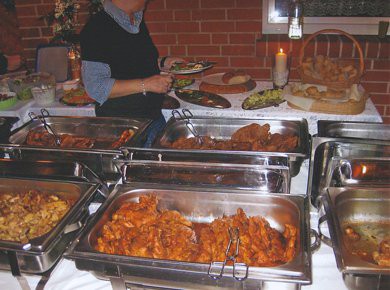 Kalte und warme BuffetsWir bieten Ihnen kalte und warme Buffets individuell und zu allen Anlässen.